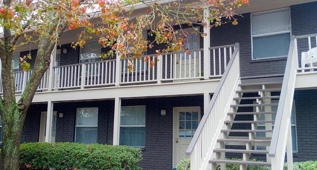 Park at Blanding apartments in Jacksonville FL