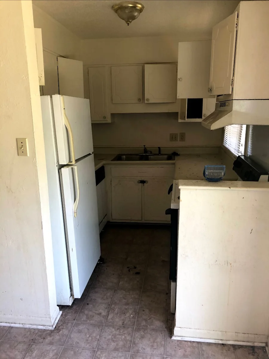 Morris Manor unit before renovation